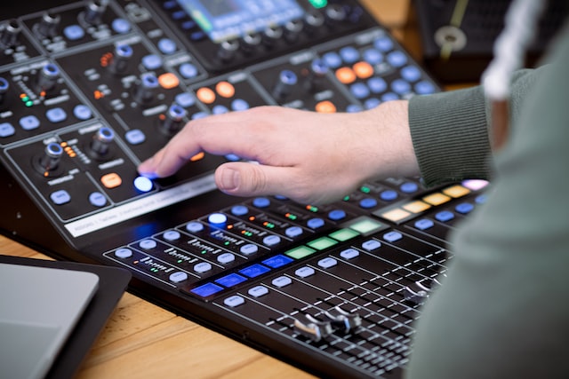 Choosing the Right Audio Mixer for Your Streaming Needs